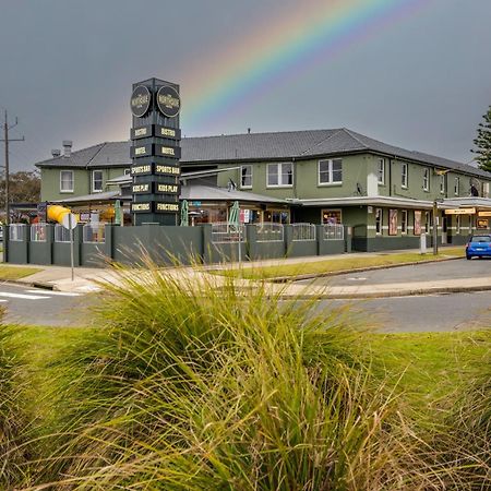 Northside Hotel Albury Lavington Exterior photo