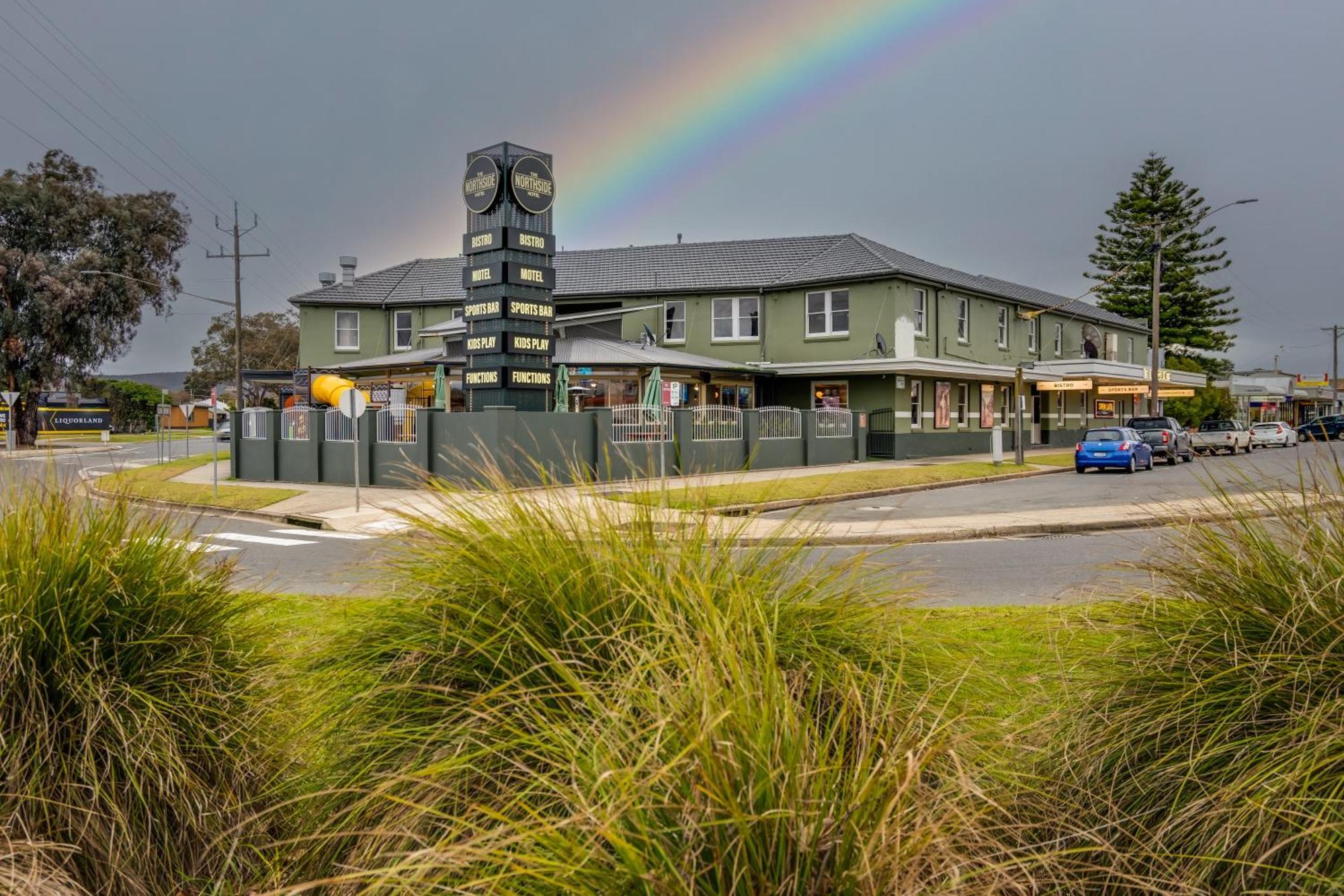 Northside Hotel Albury Lavington Exterior photo
